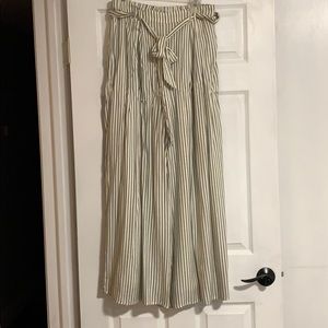 American eagle matching tube top and pant set
